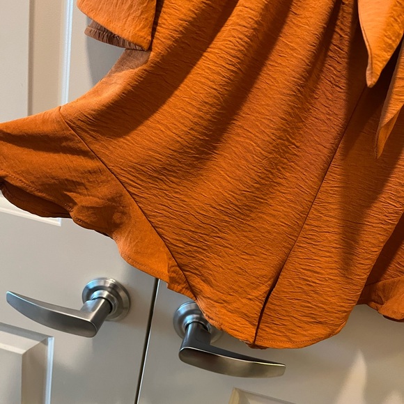 Flowy Romper - Picture 5 of 8